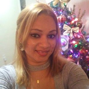 Meet your Posher, Reina